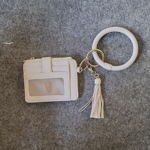 COOLANS Elegant Cream Key and Card HolderNs